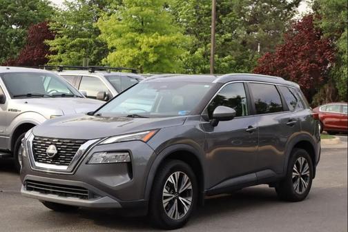 Gun Metallic 2022 Nissan Rogue SV