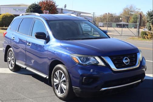 2017 Nissan Pathfinder S