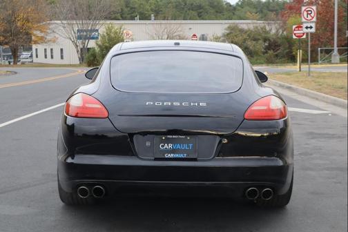 2011 Porsche Panamera 4