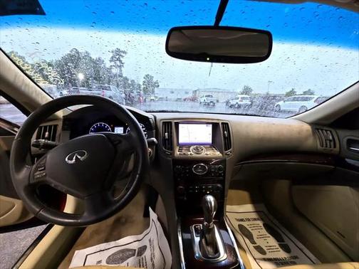 2014 INFINITI Q60 Base
