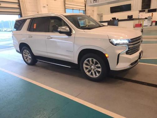 Iridescent Pearl Tricoat 2021 Chevrolet Tahoe Premier