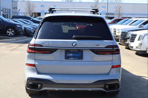 2023 BMW X7 xDrive40i