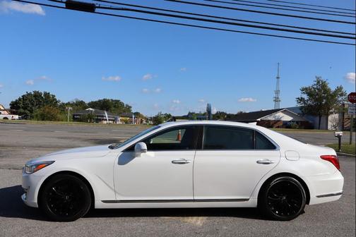 2017 Genesis G90 Premium