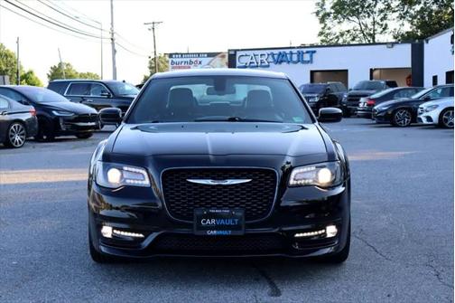 2019 Chrysler 300 S