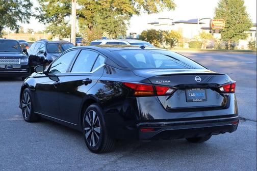 2021 Nissan Altima 2.5 SV