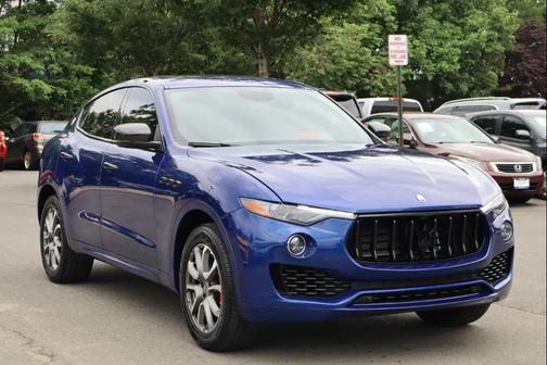 Blue 2019 Maserati Levante Base