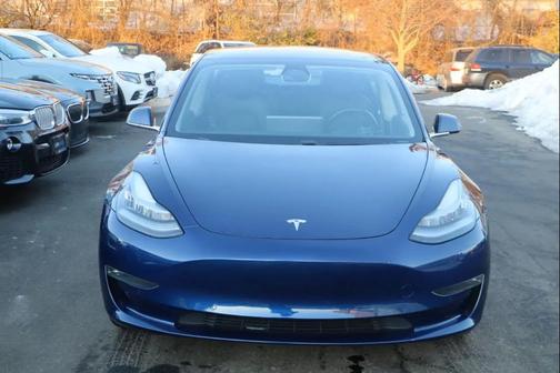 Deep Blue Metallic 2018 Tesla Model 3 Long Range