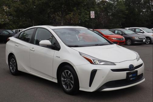2019 Toyota Prius XLE