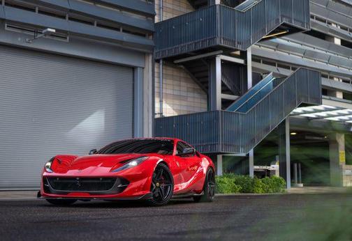 2018 Ferrari 812 Superfast Base