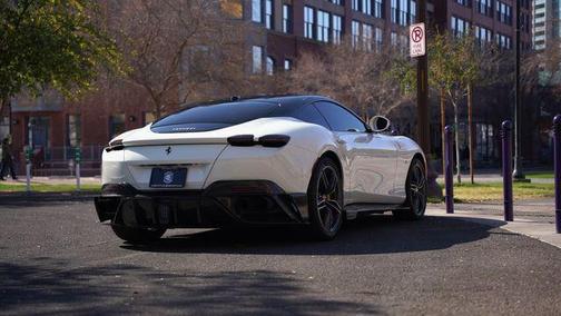 2022 Ferrari Roma Base