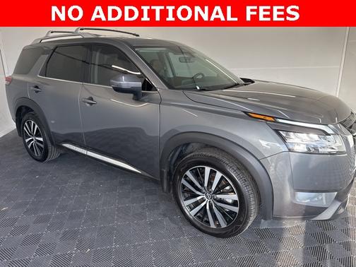 2023 Nissan Pathfinder Platinum