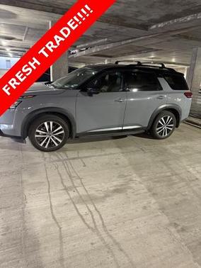 2023 Nissan Pathfinder Platinum