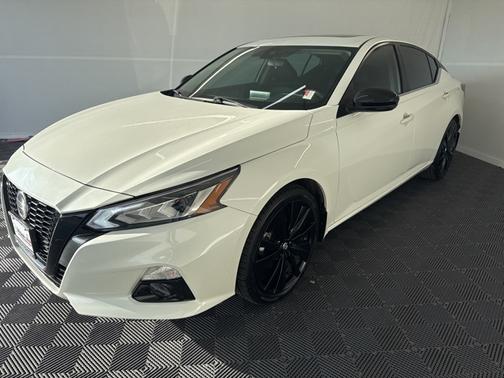 2022 Nissan Altima 2.5 SR