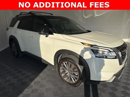 2024 Nissan Pathfinder SL