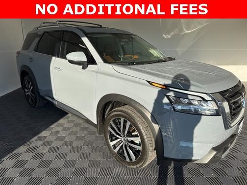 2023 Nissan Pathfinder Platinum