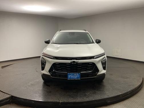 Summit White 2025 Chevrolet Trax ACTIV