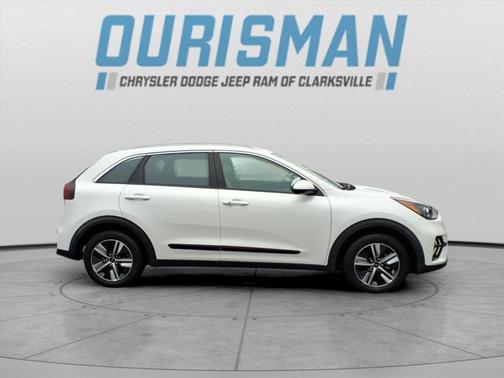 2022 Kia Niro LXS