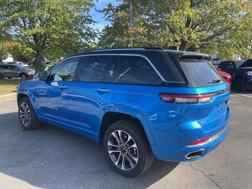 2022 Jeep Grand Cherokee 4xe Overland