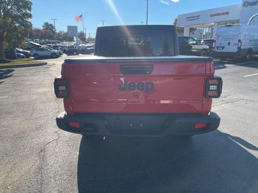 2023 Jeep Gladiator Sport S