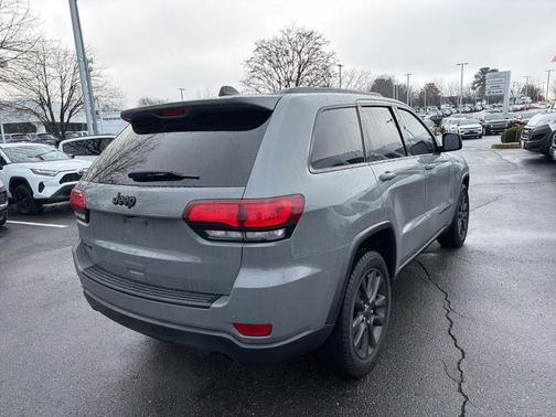 2019 Jeep Grand Cherokee Upland
