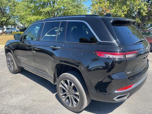 2022 Jeep Grand Cherokee Overland