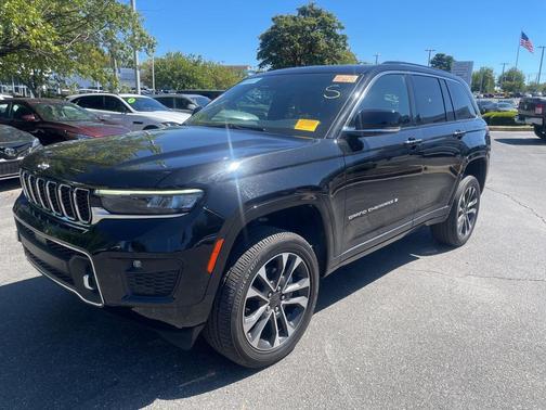 2022 Jeep Grand Cherokee Overland