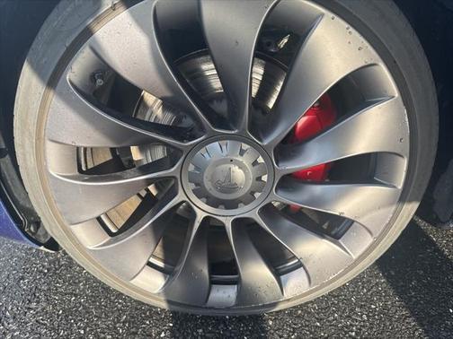 2023 Tesla Model 3 Performance