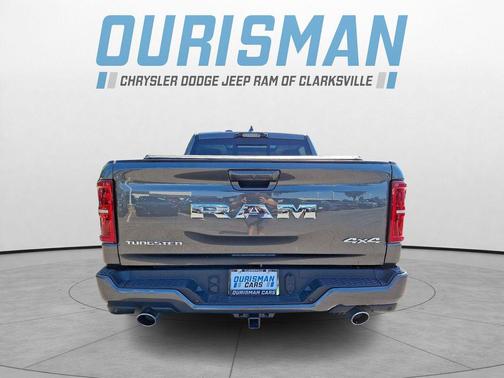 Granite Crystal Metallic Clearcoat 2025 RAM 1500 ST