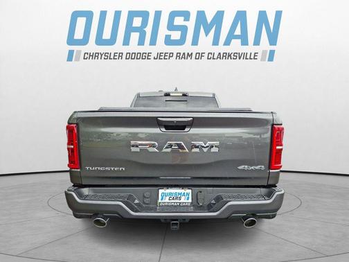 Granite Crystal Metallic Clearcoat 2025 RAM 1500 ST