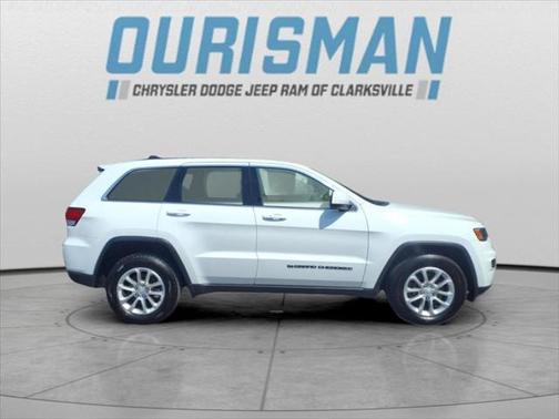 2022 Jeep Grand Cherokee Laredo