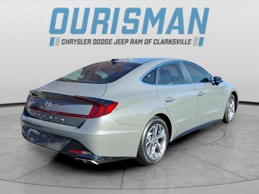 2022 Hyundai SONATA SEL