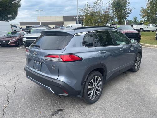 2023 Toyota Corolla Cross XLE