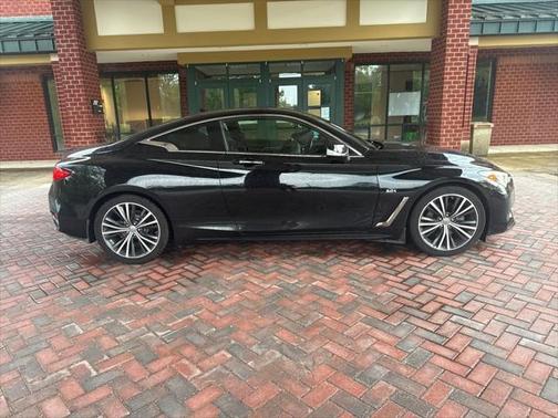 2017 INFINITI Q60 3.0T Premium
