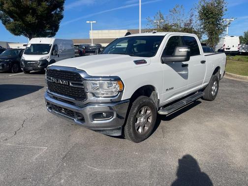2024 RAM 2500 Big Horn Crew Cab 4x4 6'4' Box
