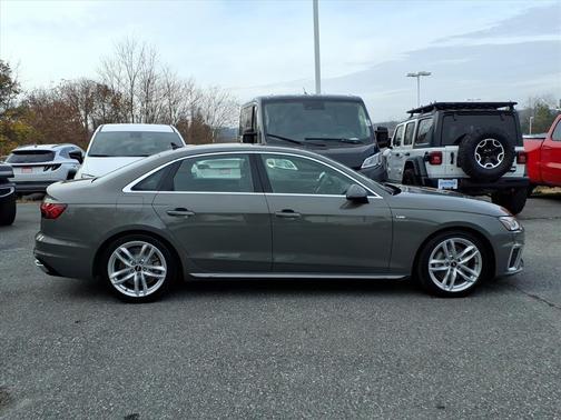 2023 Audi A4 45 S line Premium Plus