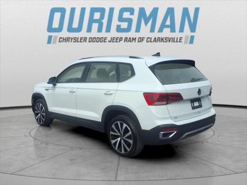 2024 Volkswagen Taos 1.5T SE