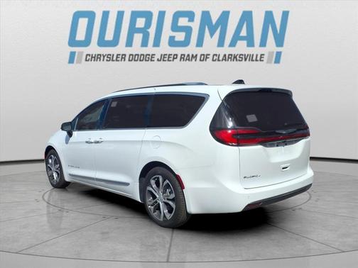 2026 Chrysler Pacifica L