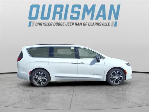 2026 Chrysler Pacifica L