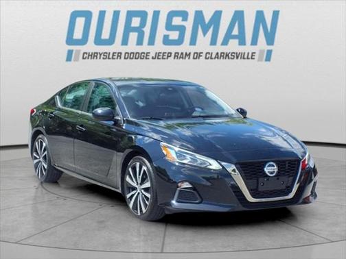 2021 Nissan Altima SR FWD