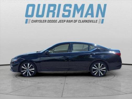 2021 Nissan Altima SR FWD