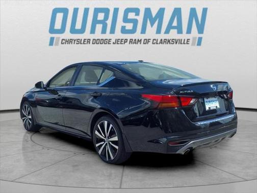 2021 Nissan Altima SR FWD
