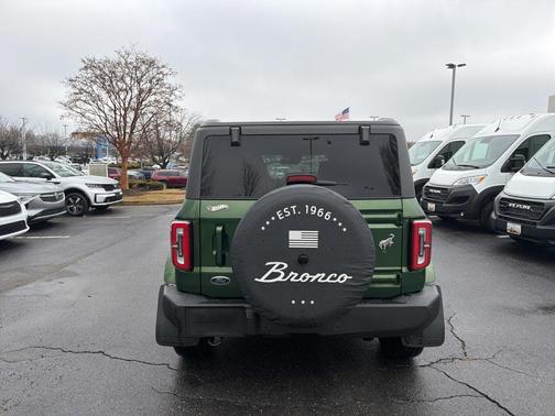 2024 Ford Bronco Outer Banks