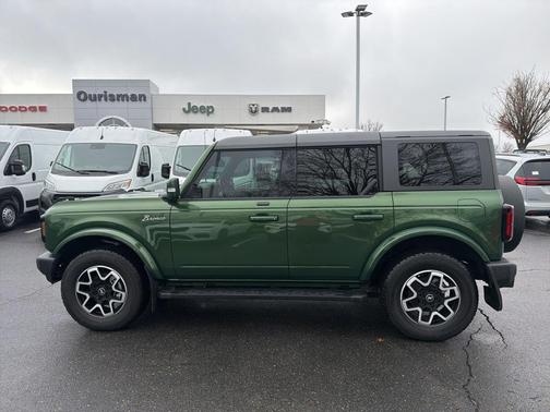 2024 Ford Bronco Outer Banks