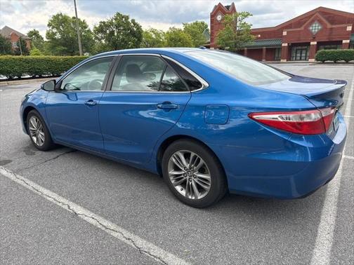 2017 Toyota Camry Hybrid SE