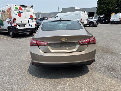 2022 Chevrolet Malibu FWD LT