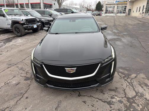 2022 Cadillac CT5 Sport
