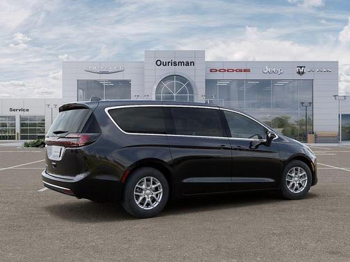 Diamond Black Crystal Pearlcoat 2027 Chrysler Pacifica L