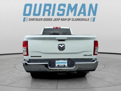 2022 RAM 2500 Big Horn Crew Cab 4x4 8' Box