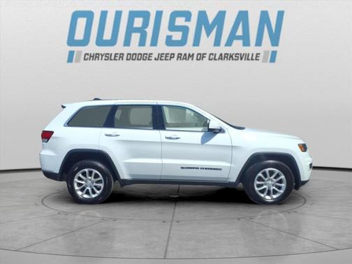 2022 Jeep Grand Cherokee Laredo