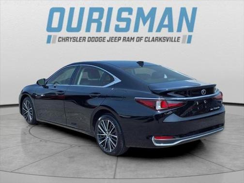 2023 Lexus ES 250 Base